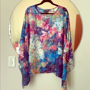 NWT Kaktus Assorted floral poncho - size L/XL